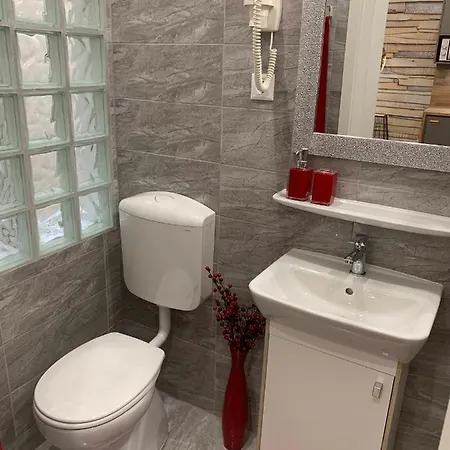 Romantic Brand New Ac Apartment *